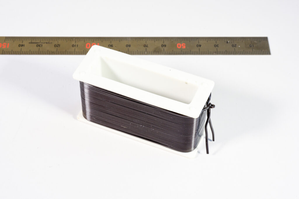 Square wire wound at high density